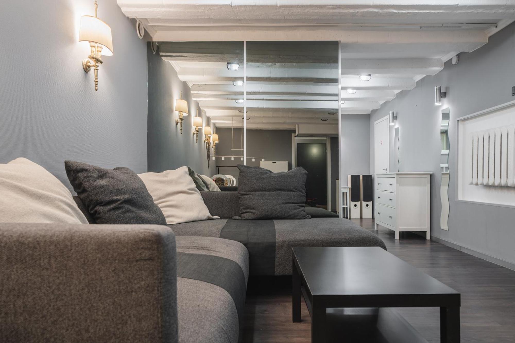 Islandijos Self Check-In Basement Apartments VNO Exteriör bild